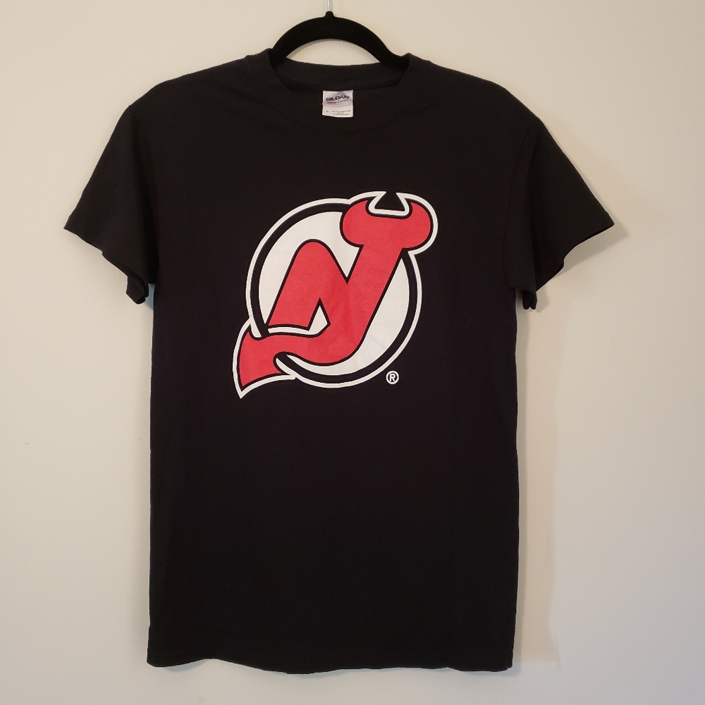 NWOT NJ Devils Hockey T Shirt